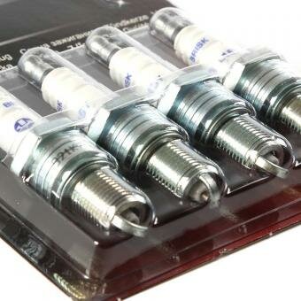 Комплект свечей зажигания (0,7) (карбюраторные) (4 шт.) L15Y ВАЗ 2108-2109 Комплект свечей зажигания (0,7) (карбюраторные) (4 шт.) L15Y ВАЗ 2108-2109