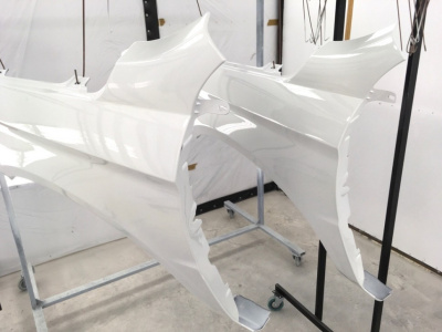 Пластиковое крыло Лада Веста (1 шт.) окрашенное в цвет