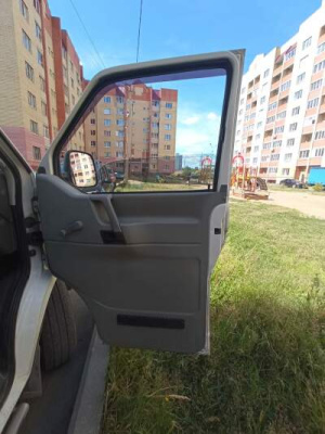 Подиумы Volkswagen Transporter/Caravelle (двойное пассажирское сидение) под динамик 16 см