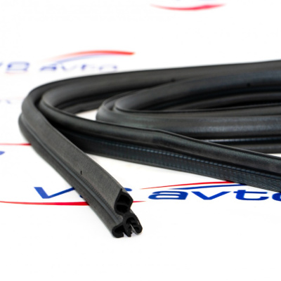 Уплотнитель багажника Лада Приора