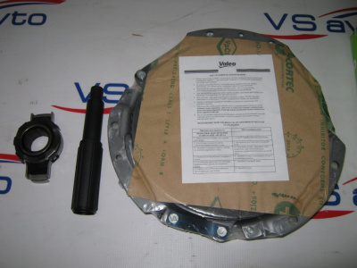 Комплект сцепления (корзина+диск+выжимной) ВАЗ 2110 (21100160100082)