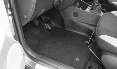 Накладки на ковролин тоннельные передние Лада Ларгус 5/7 мест (2021 -)