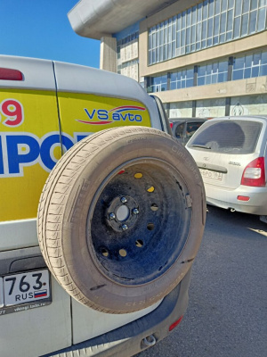 Кронштейн крепления запасного колеса (ППК, серебристый) LADA Largus 2012- (LLA330502)