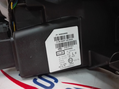 Блок-фара левая Лада Веста