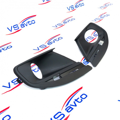 Облицовка переднего бампера под противотуманную фару правая/левая Lada Granta FL (8450100966/8450100967)