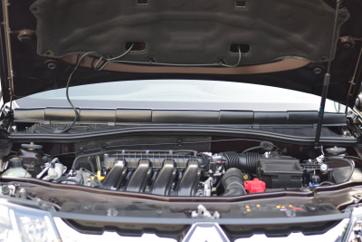 Накладка в проем стеклоочистителей (жабо) БЕЗ СКОТЧА (ABS) RENAULT Duster 2012-20/ NISSAN Terrano 2014- (RDU112102)