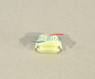 Клипса крепления обивки двери передней левой Лада Ларгус