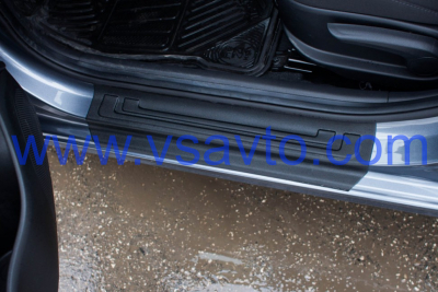 Накладки на пороги Hyundai Solaris 2