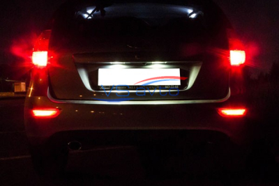 Диодные катафоты в задний бампер Лада Калина 2