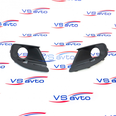 Облицовка переднего бампера под противотуманную фару правая/левая Lada Granta FL (8450100966/8450100967)